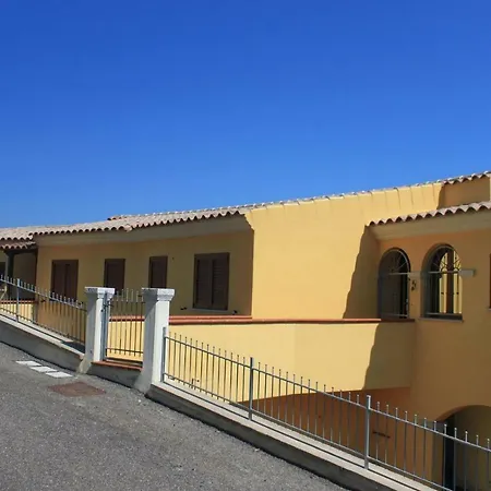 Prázdninový dům Seaview Apt Budoni
